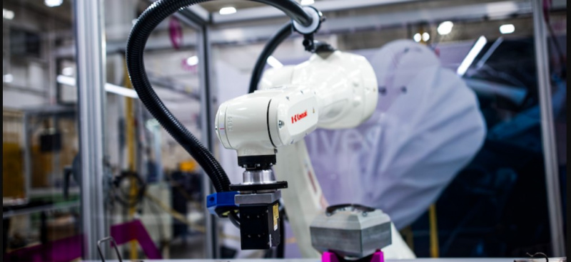 Kawasaki Robotics показывает 8-осевого робота Physical AI на Automate 2026